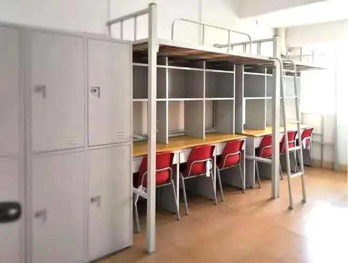 广州市商贸职业学校 学生校服和床上用品